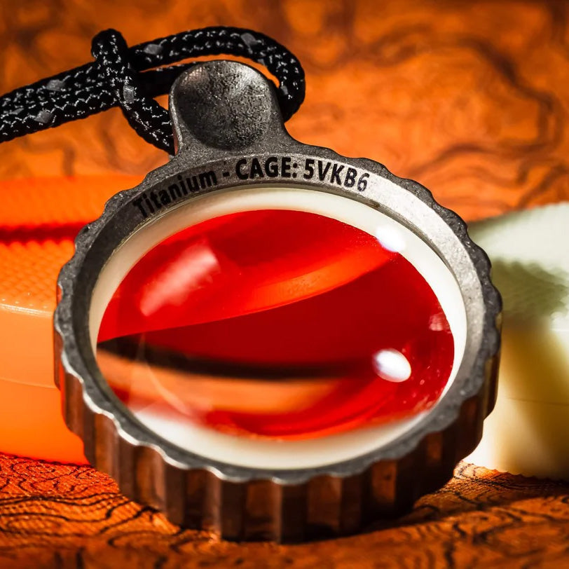 CountyComm Titan Zoom Sapphire Pocket Magnifier by Maratac