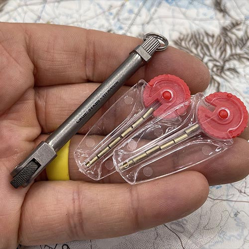 CountyComm XL Flint Sparker Titanium Kit