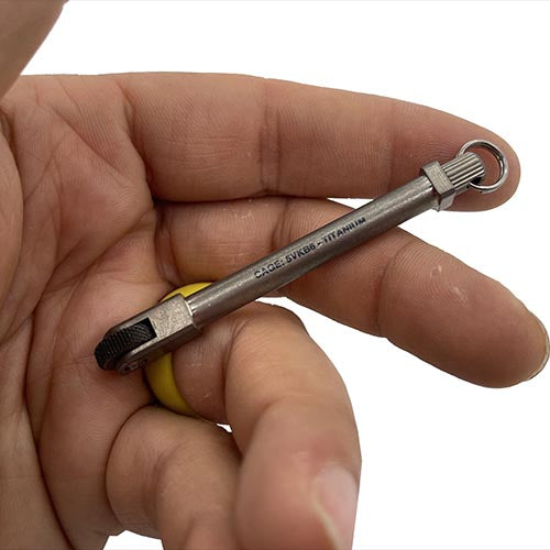 CountyComm XL Flint Sparker Titanium Kit