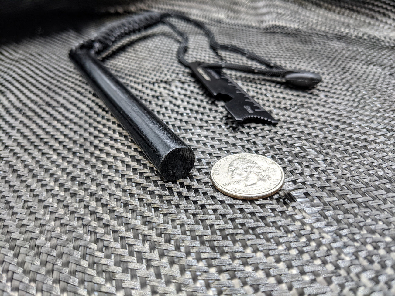CountyComm Massive Ferrocerium Rod with Storage Vault