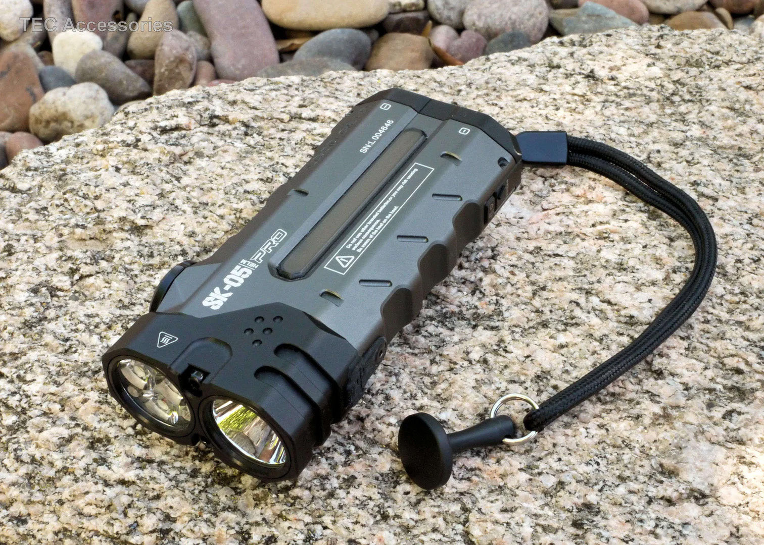 TEC Accessories Zip-Ti Titanium Zipper Pull