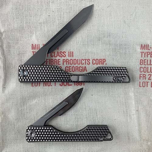 CountyComm Oversized Folding Titanium Craft Scalpel   