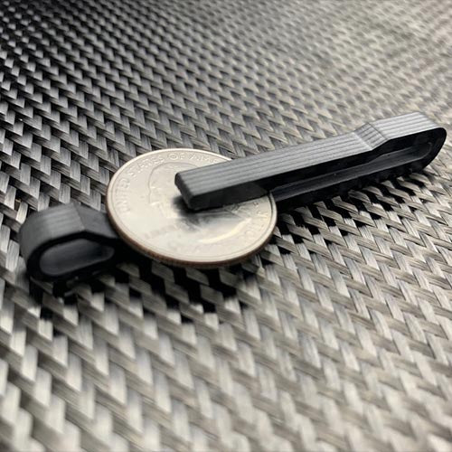 CountyComm Key Amigo Carbon Fibre Key Clip   