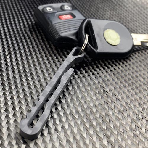 CountyComm Key Amigo Carbon Fibre Key Clip   